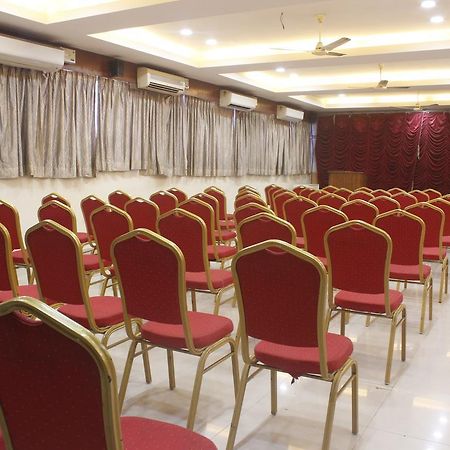 ויסאקפאטנם Hotel Chandra'S מראה חיצוני תמונה