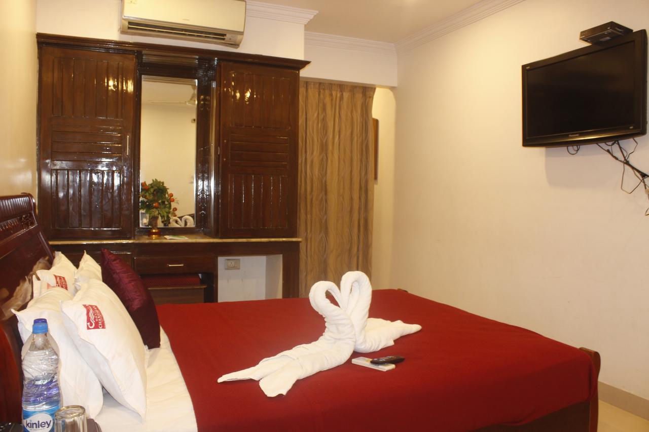 ויסאקפאטנם Hotel Chandra'S מראה חיצוני תמונה