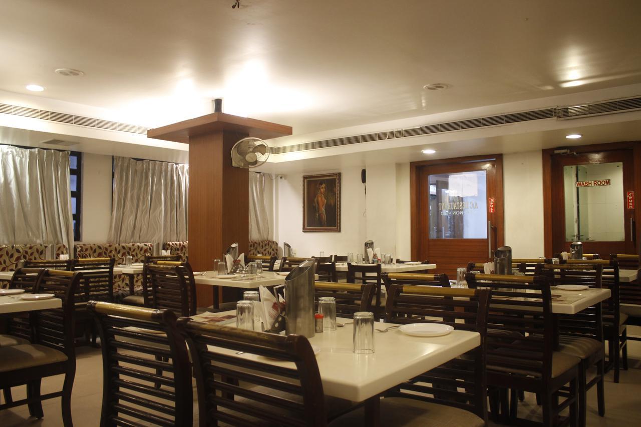 ויסאקפאטנם Hotel Chandra'S מראה חיצוני תמונה