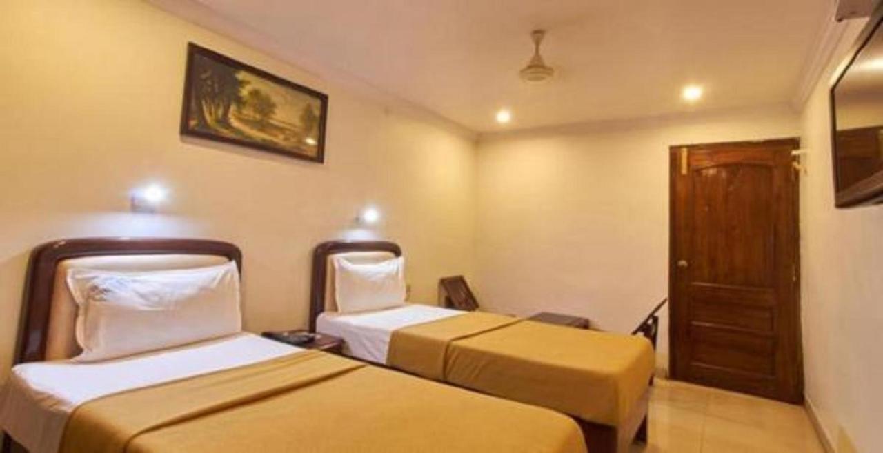 ויסאקפאטנם Hotel Chandra'S מראה חיצוני תמונה