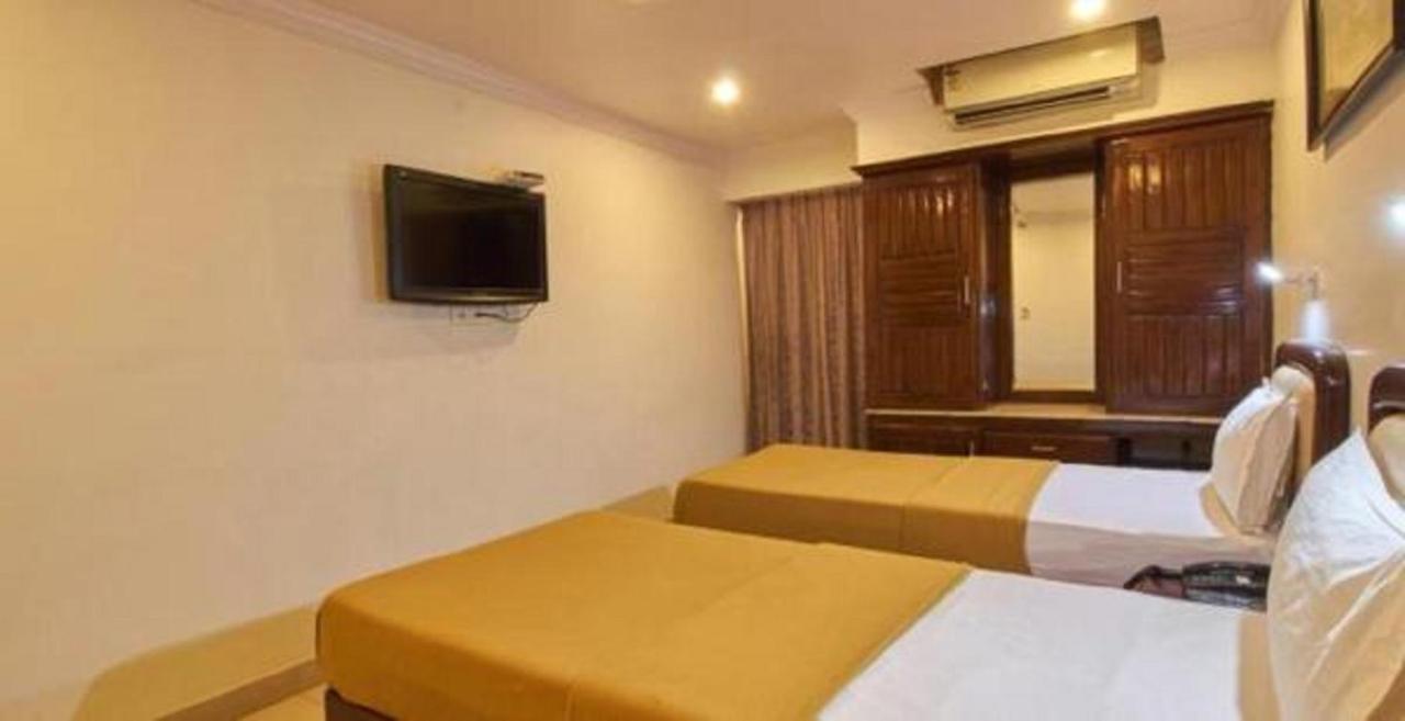 ויסאקפאטנם Hotel Chandra'S מראה חיצוני תמונה